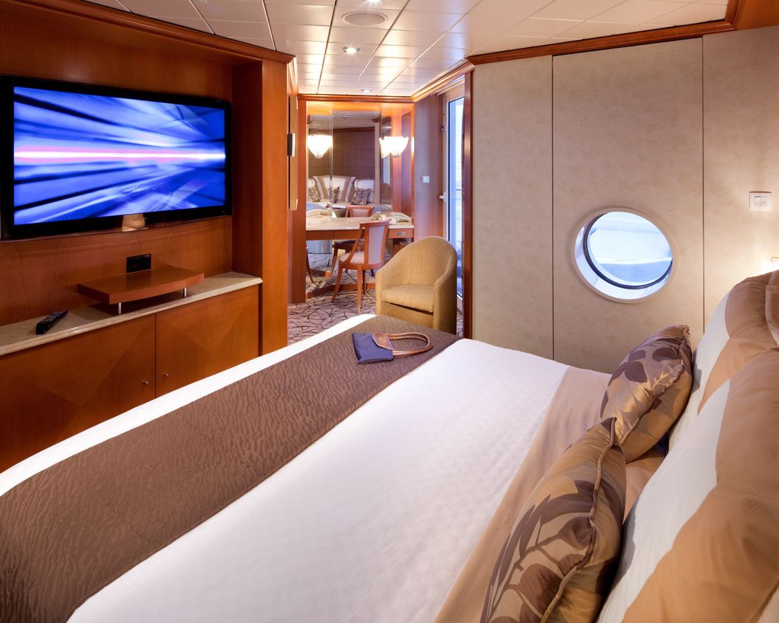 Apartament Royal Suite categoria RS pe Celebrity Infinity