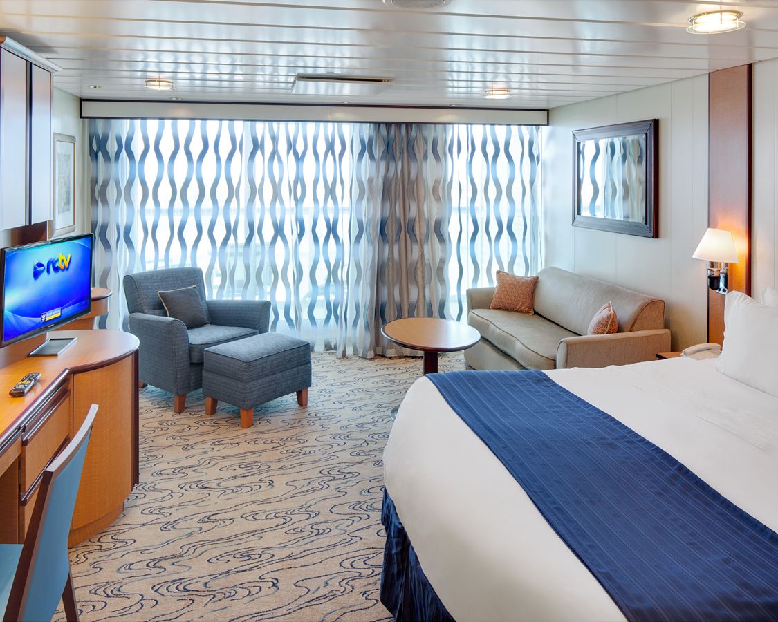 Cabina Junior Suite categoria J3 pe Jewel of the Seas