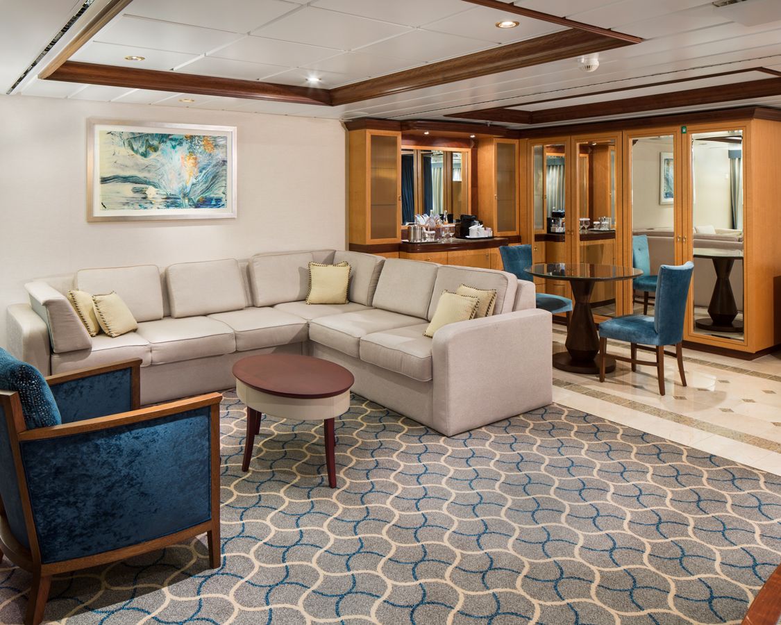 Apartament Owner's Suite categoria OS pe Jewel of the Seas