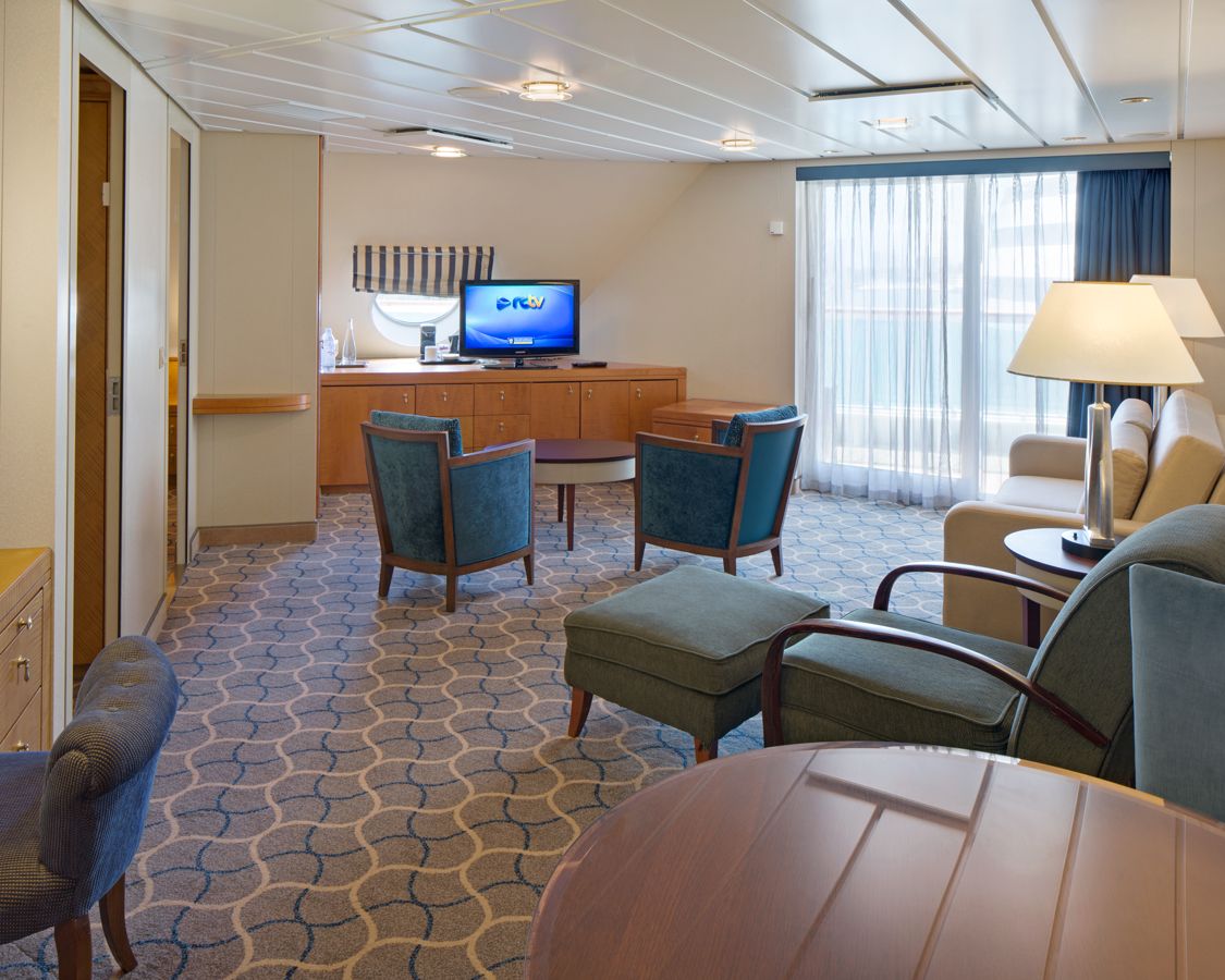 Apartamente pe vasul Jewel of the Seas