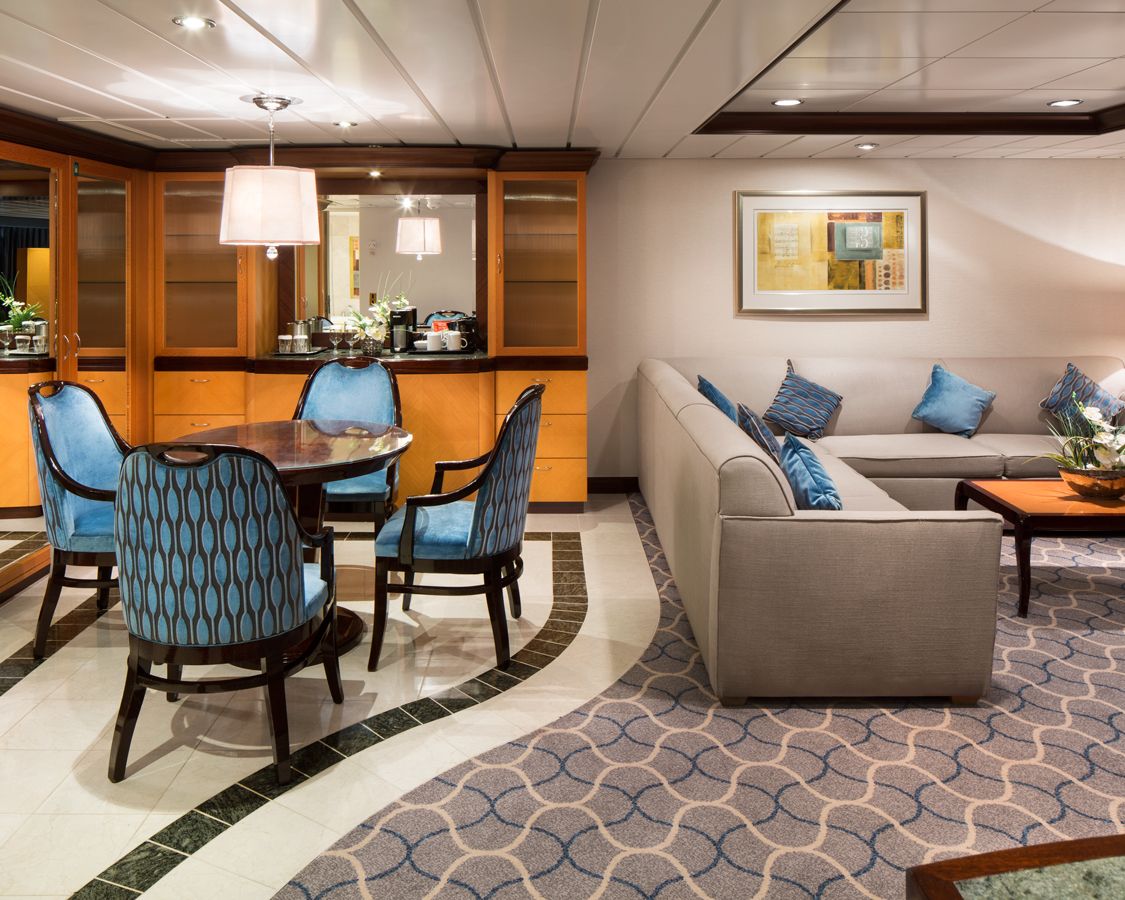 Apartament Owner's Suite categoria OS pe Liberty of the Seas