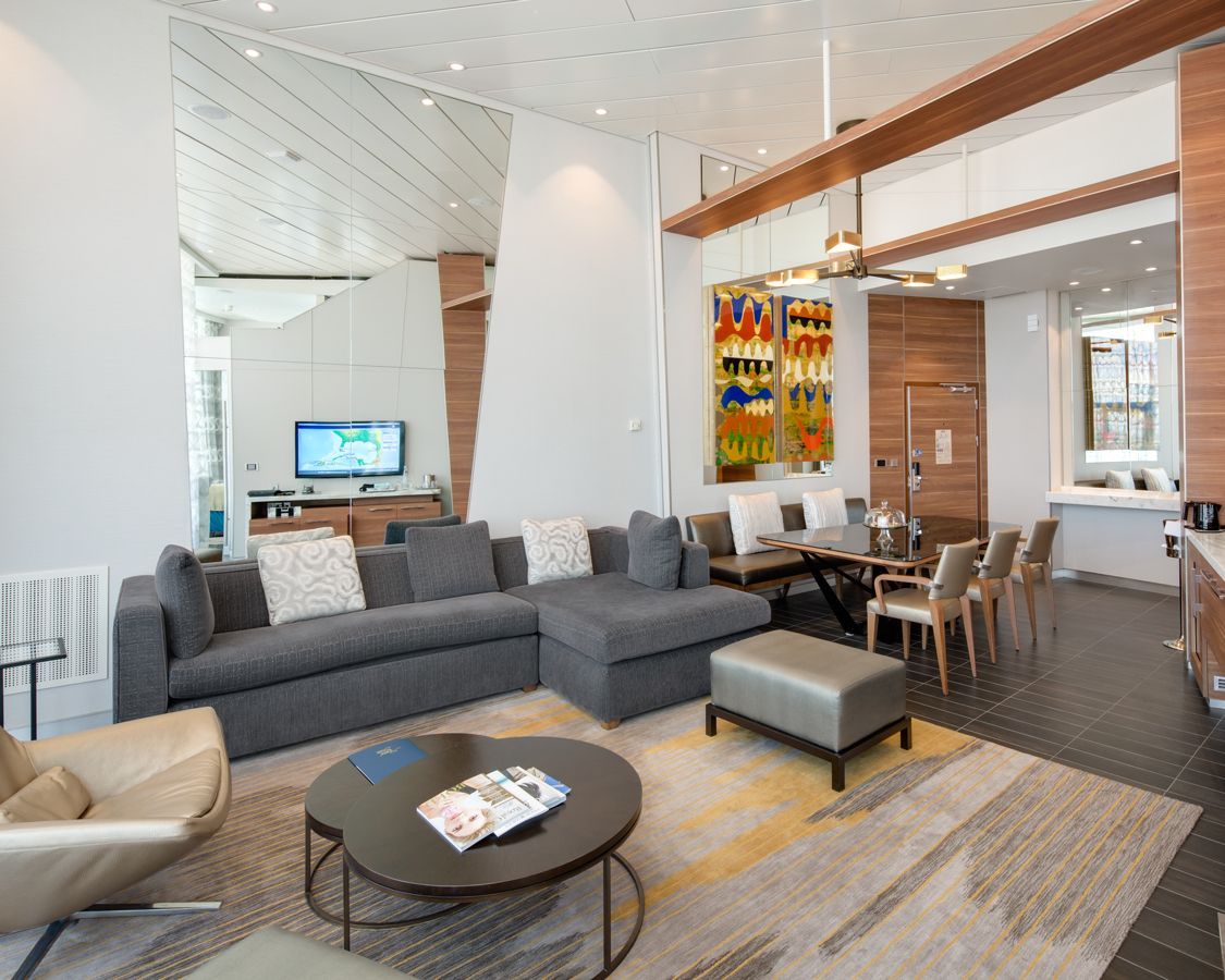 Apartament Grand Panoramic categoria GP pe Oasis of the Seas