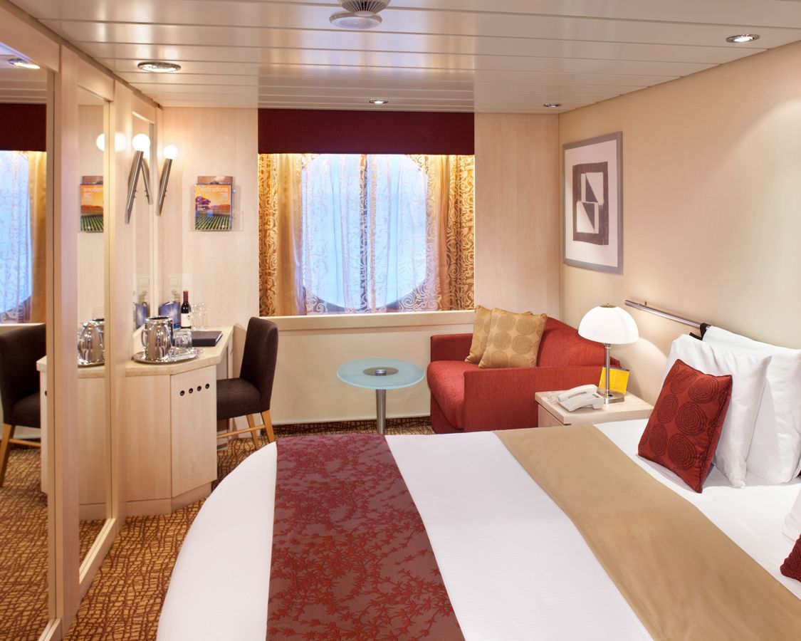 Cabine cu vedere la ocean – Celebrity Reflection®