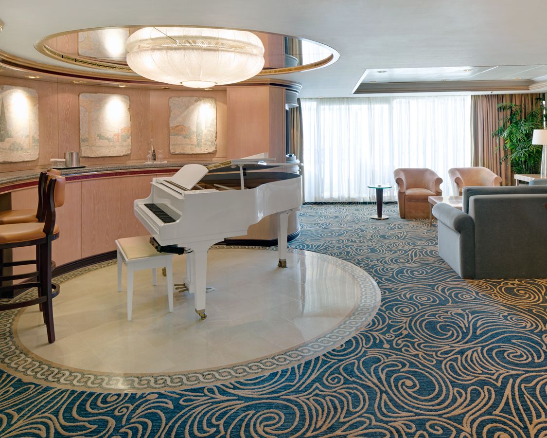 Apartamente pe vasul Rhapsody of the Seas