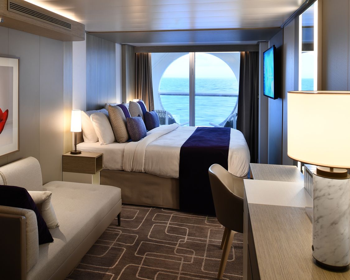 Cabina cu balcon cu vedere la ocean categoria 1A pe Celebrity Edge, Apex, Beyond si Ascent