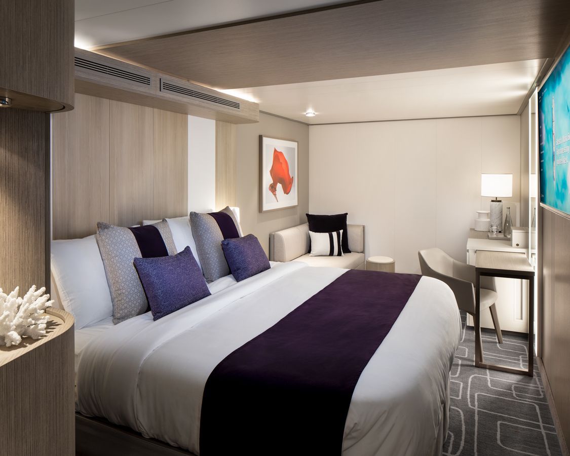 Cabina cu vedere la ocean categoria 9 pe vasul Celebrity Edge, Apex, Beyond si Ascent