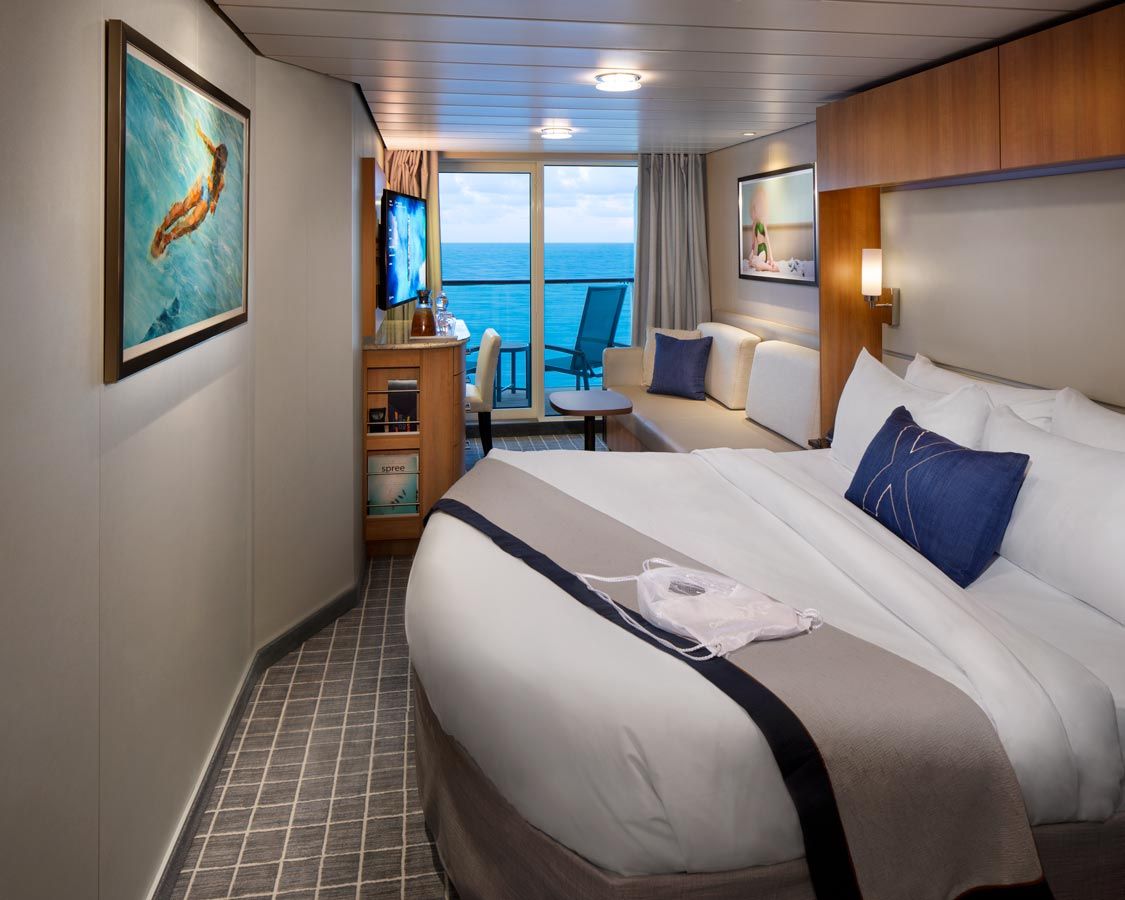 Cabina cu balcon Aquaclass categoria A1 pe Celebrity Equinox
