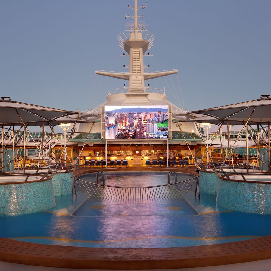 Croaziera Cartagena, Columbia, Willemstad, Curacao, Colon, Panama, 7 nopti, decembrie 2027, Grandeur of the Seas, Royal Caribbean International®