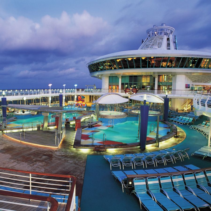 Solarium pe Navigator of the Seas