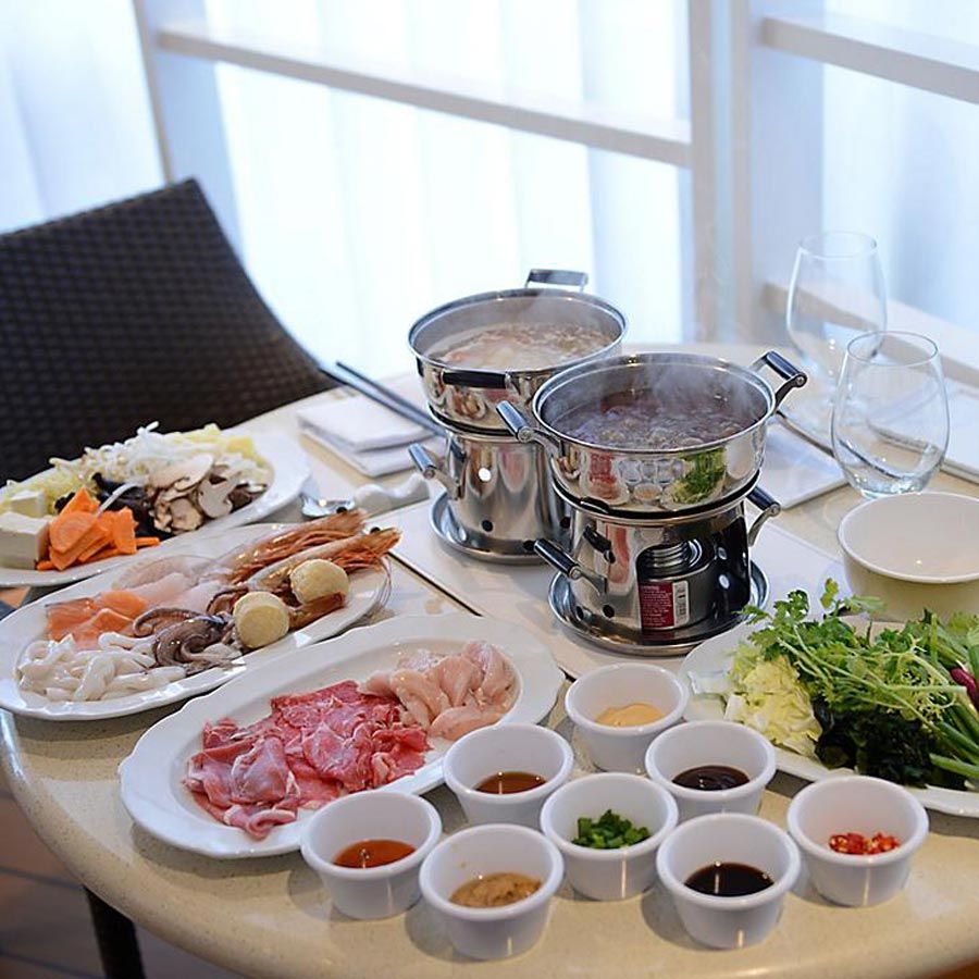 The Hot Pot pe Royal Caribbean International