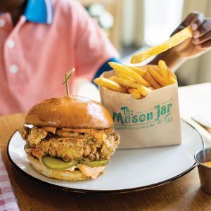 Mason Jar pe Wonder of the Seas