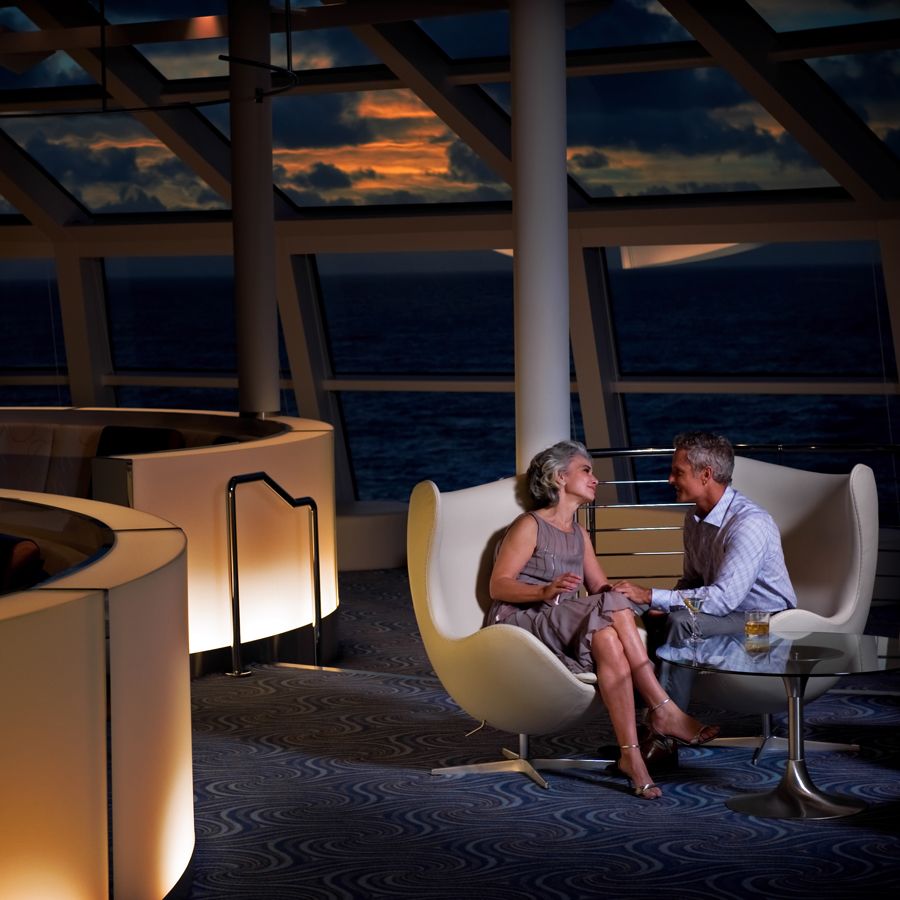 Sky Observation Lounge pe Royal Caribbean International