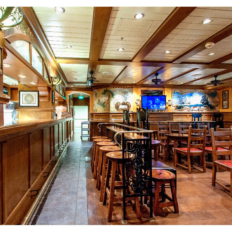 Pub pe Adventure of the Seas