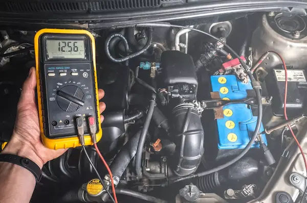 Car Battery Voltage Test