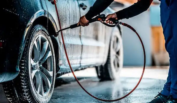 Skunk Odor from Car Tires