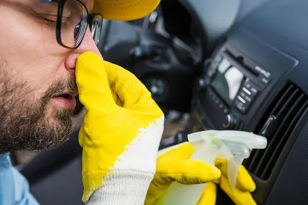 car burning oil smell