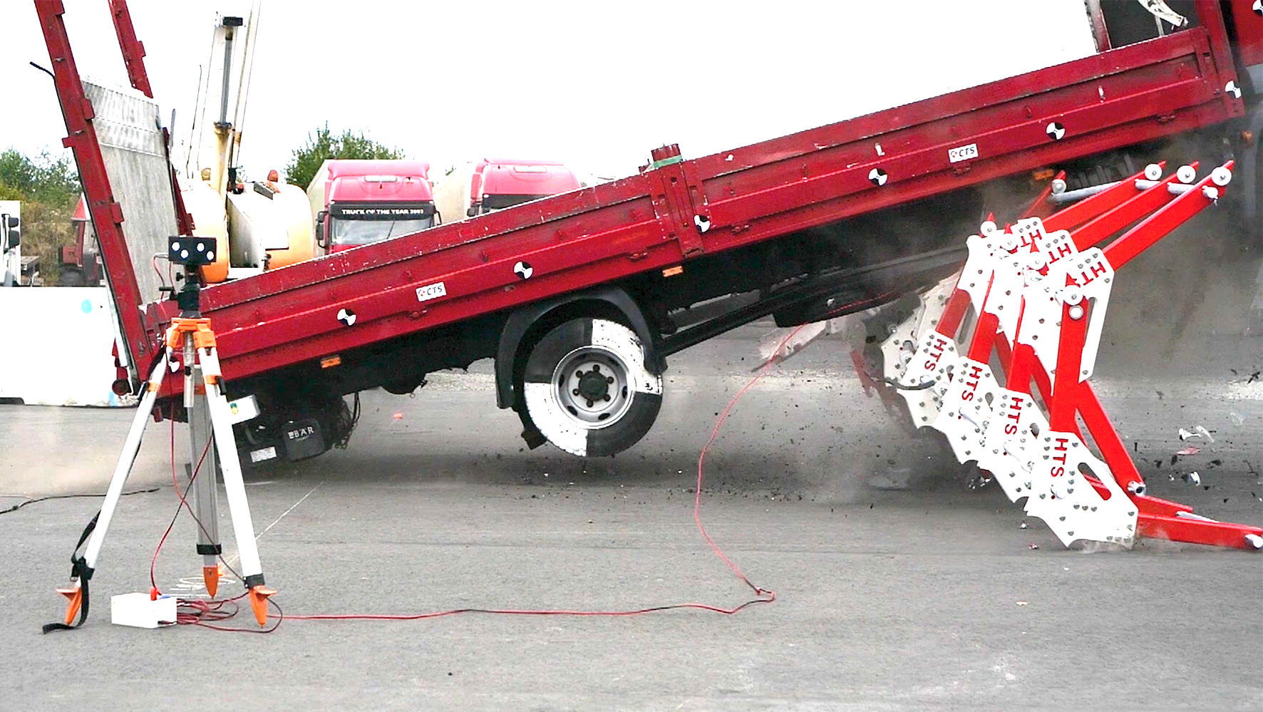 IWA 14-1:2013 Crashtest ist mustergültig bestanden.