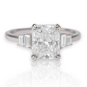 White Gold Plated Sterling Silver Ring with Cubic Zirconia – Elegant Women's Jewelry