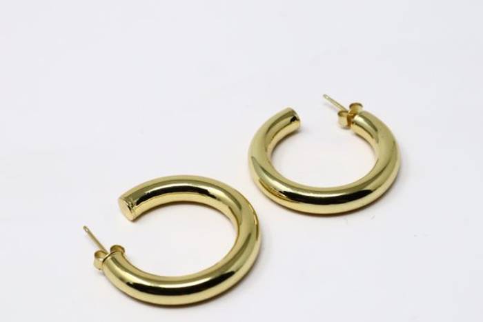 Elegant 18K Gold Plated Simple Circle Hoop Earrings - C Shape Fashion Earrings for Every Occasion - Image 7
