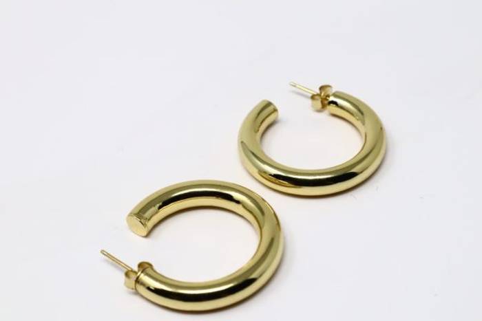 Elegant 18K Gold Plated Simple Circle Hoop Earrings - C Shape Fashion Earrings for Every Occasion - Image 6