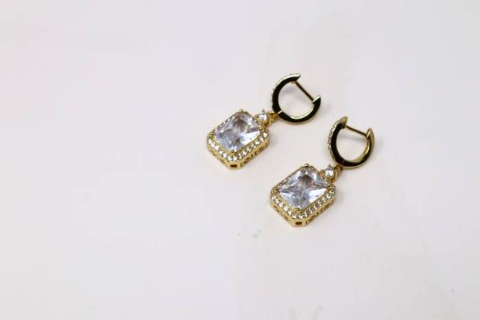 Stunning Gold Plated Hoop Earrings for Women - Trendy Fashion Jewelry – Image 10