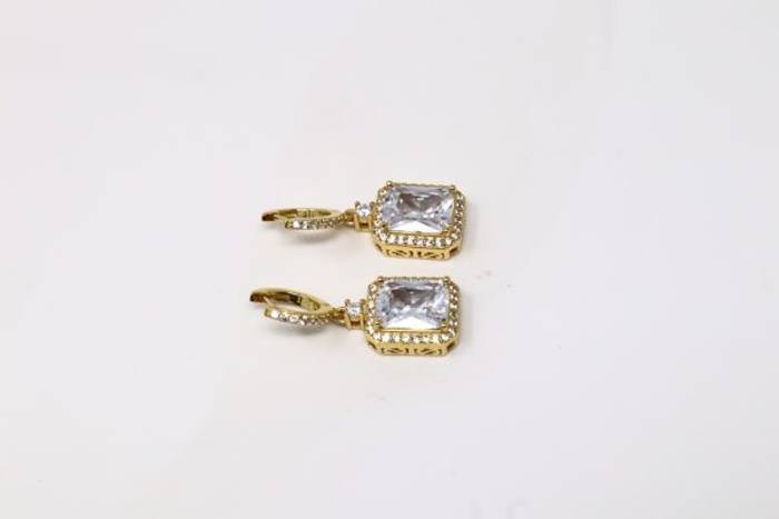 Stunning Gold Plated Hoop Earrings for Women - Trendy Fashion Jewelry – Image 3