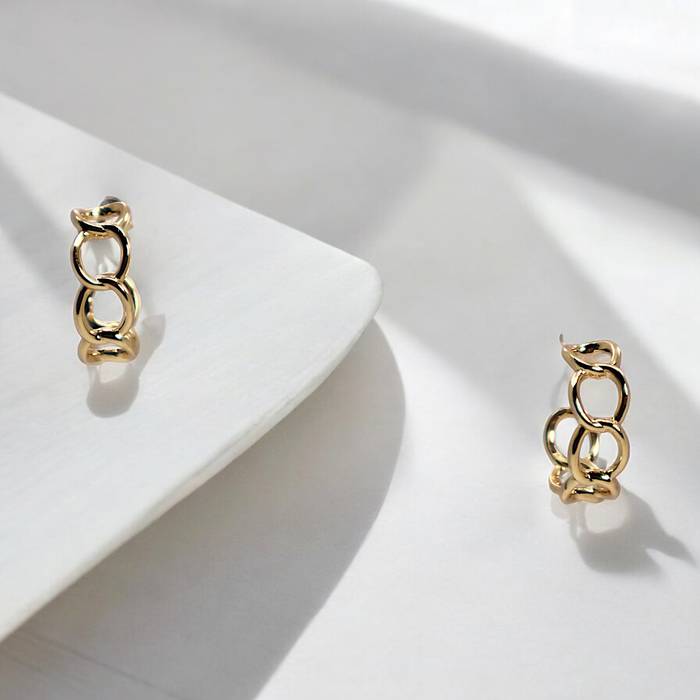 Stunning 18K Sterling Silver Chain Link Earrings: The Perfect Accessory for Any Occasion - Image 5