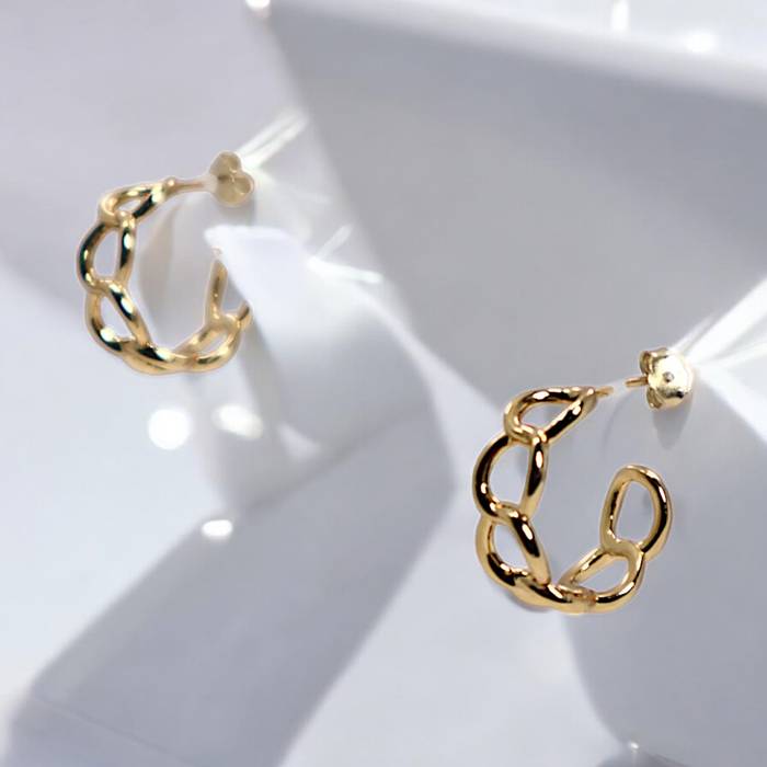 Stunning 18K Sterling Silver Chain Link Earrings: The Perfect Accessory for Any Occasion - Image 8