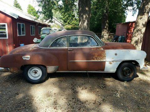 lots of extra parts 1951 Chevrolet Styleline project for sale