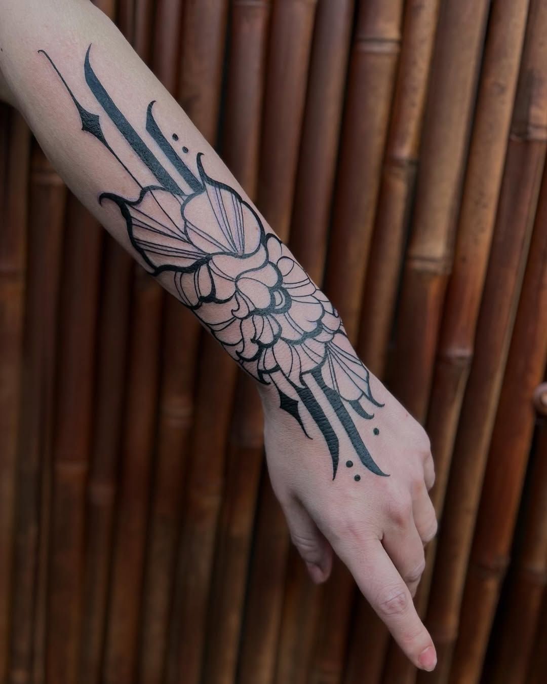 Blackwork tattoo by Dana Avraham