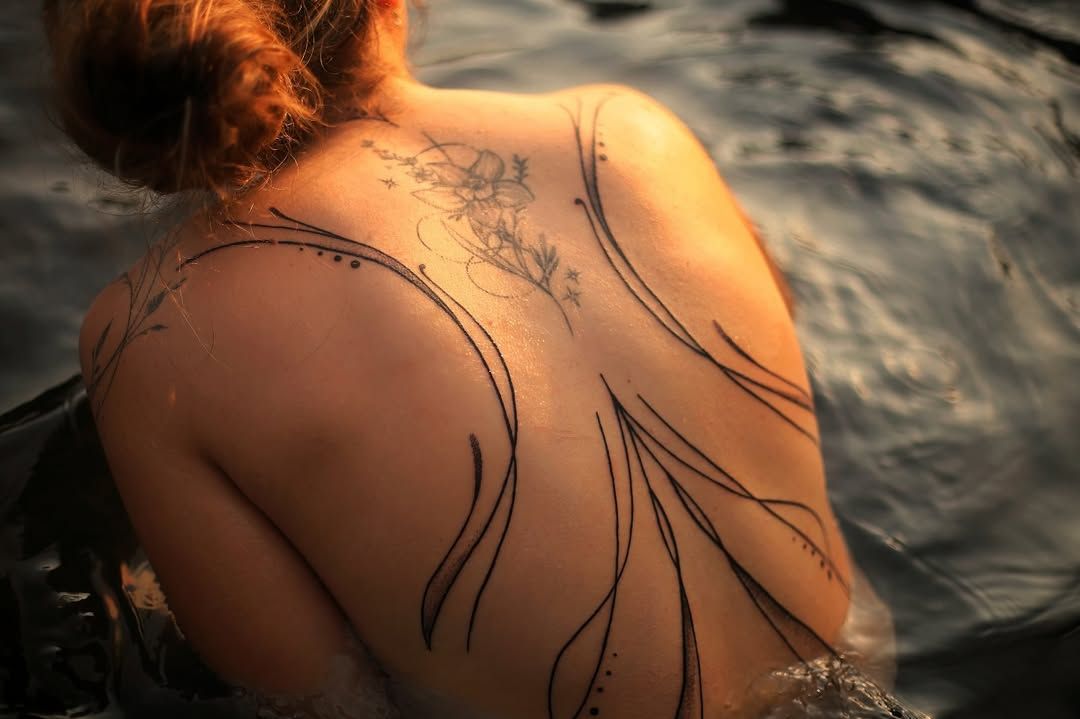 Geometric tattoo by Giada
