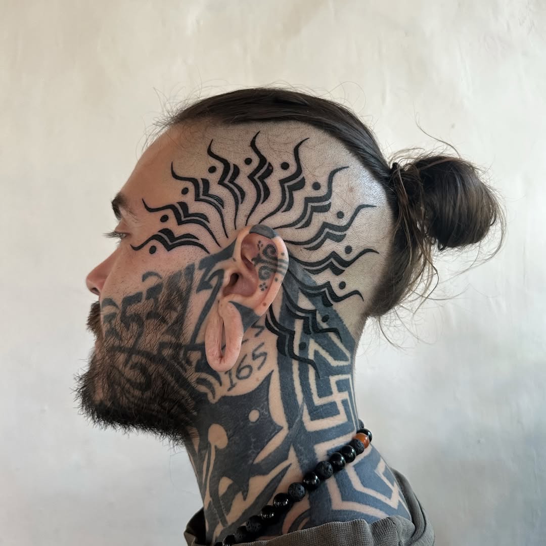 Geometric tattoo by Giada
