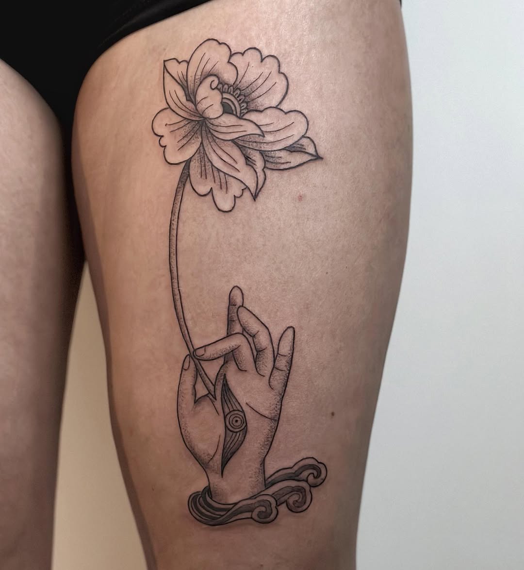 Geometric tattoo by Giada