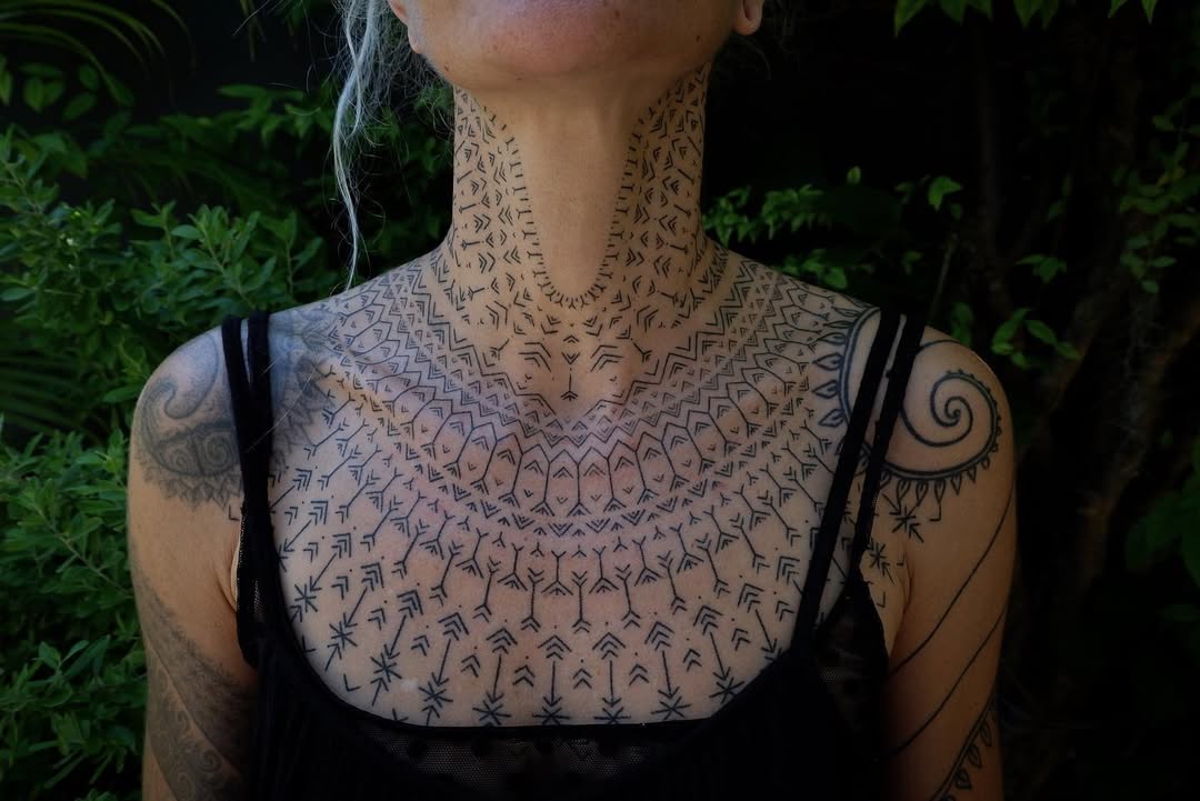 Hand poke tattoo by Arne