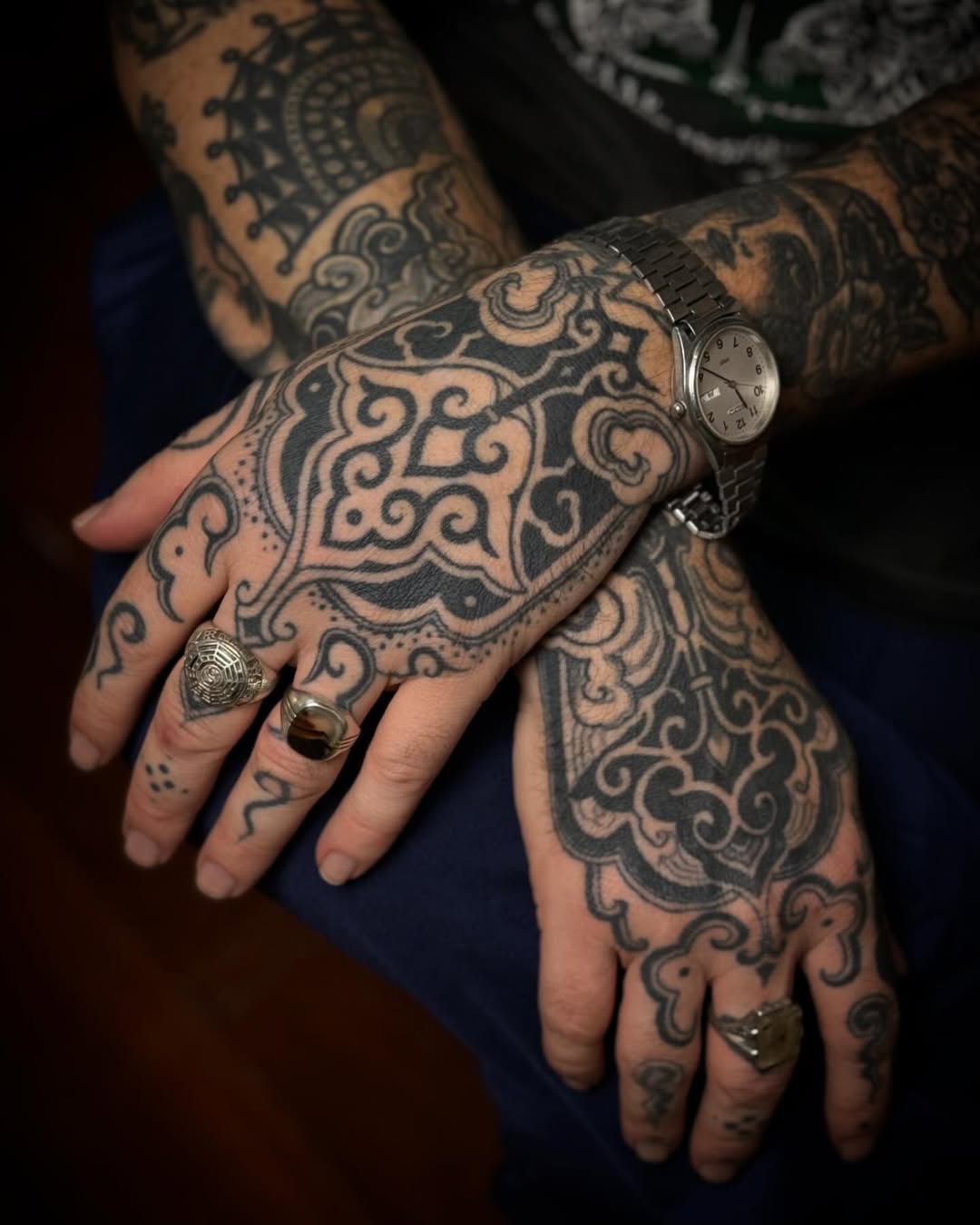 Hand poke tattoo by Arne