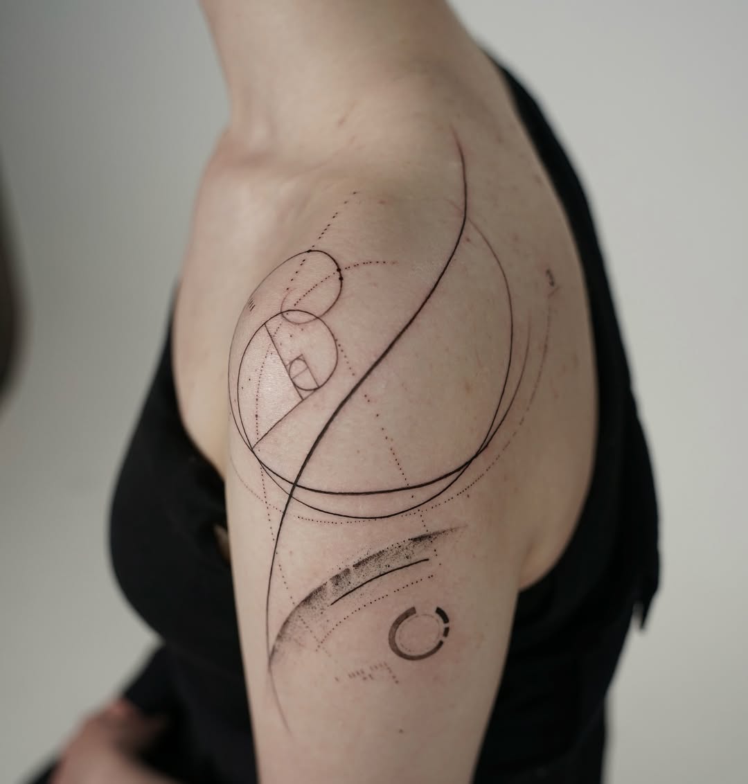 Minimalistic tattoo by Juliakay