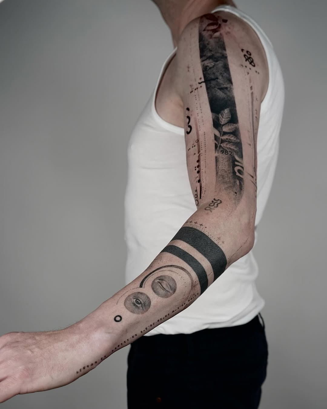 Minimalistic tattoo by Juliakay
