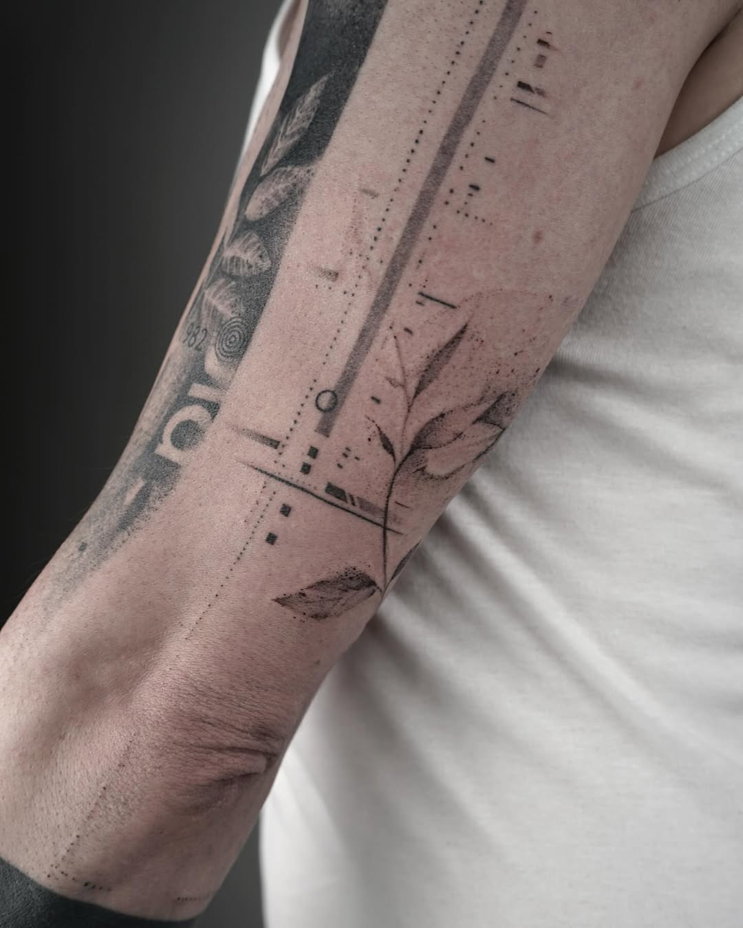 Minimalistic tattoo by Juliakay