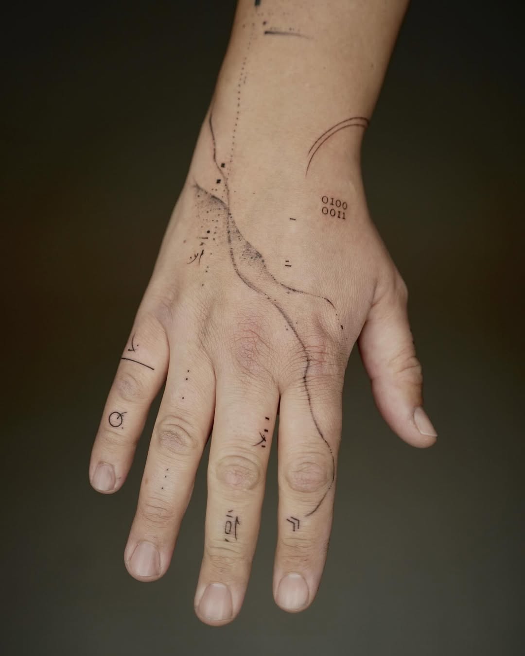 Minimalistic tattoo by Juliakay