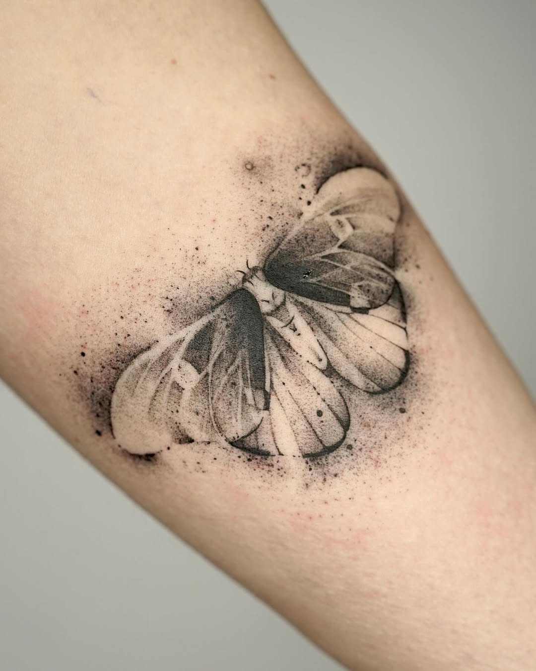 Minimalistic tattoo by Juliakay
