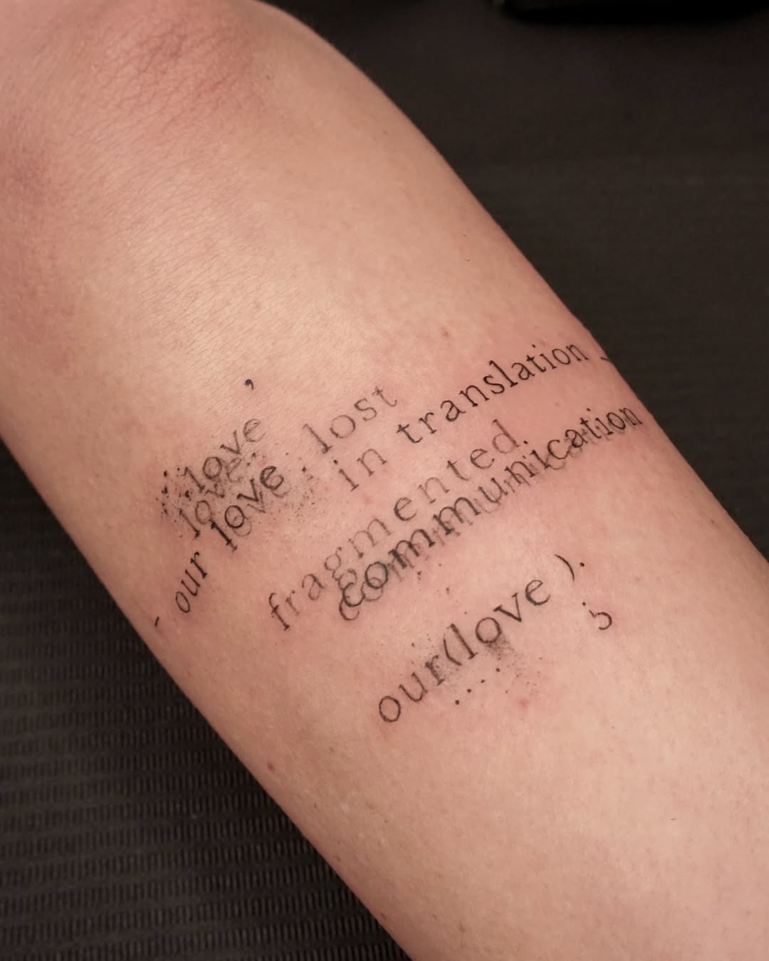 Minimalistic tattoo by Juliakay