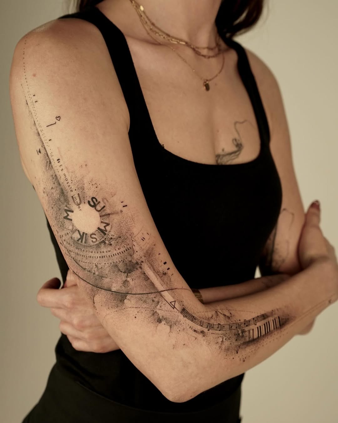 Minimalistic tattoo by Juliakay