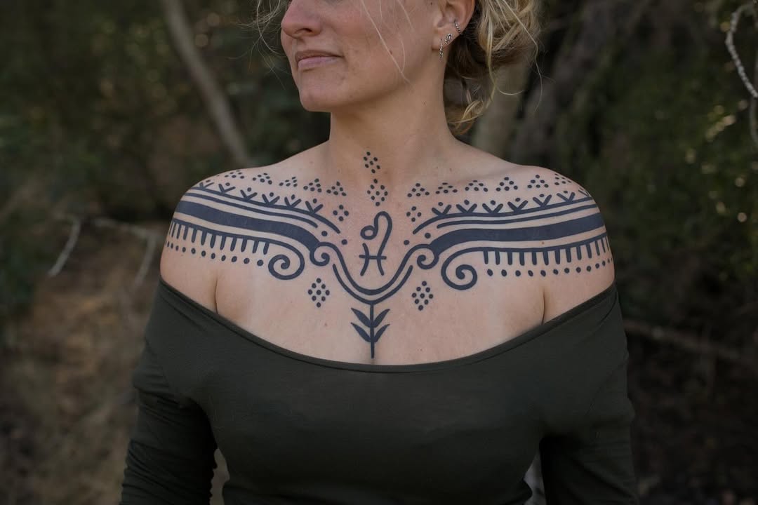 Ornamental tattoo by Beve
