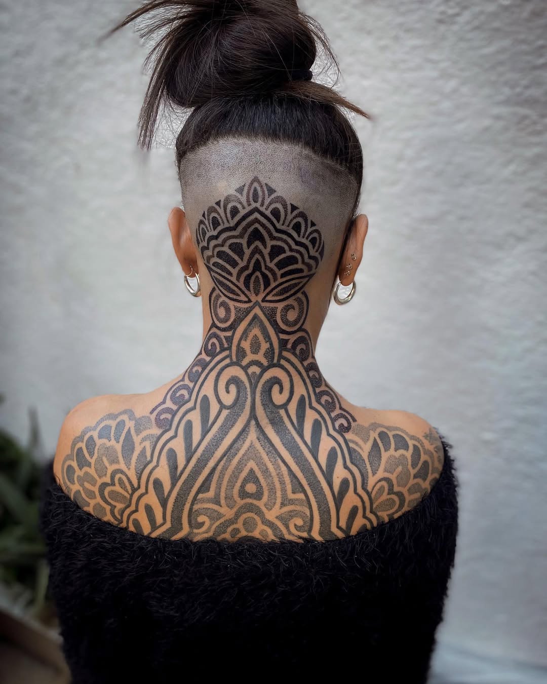 Ornamental tattoo by Beve