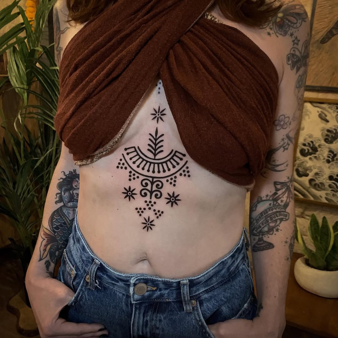 Ornamental tattoo by Beve