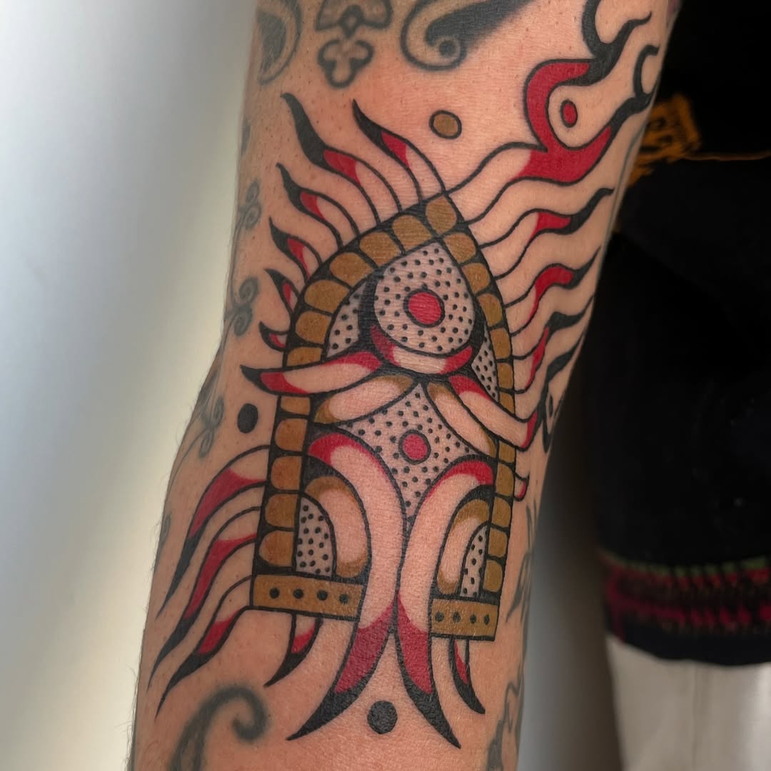 Ornamental tattoo by Cloditta