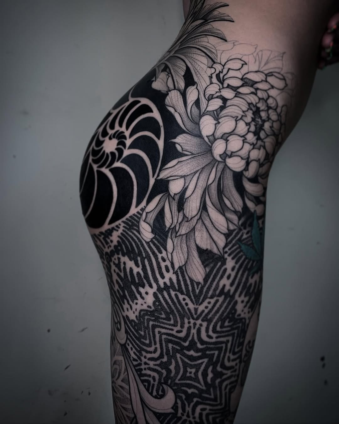 Ornamental tattoo by Pallada