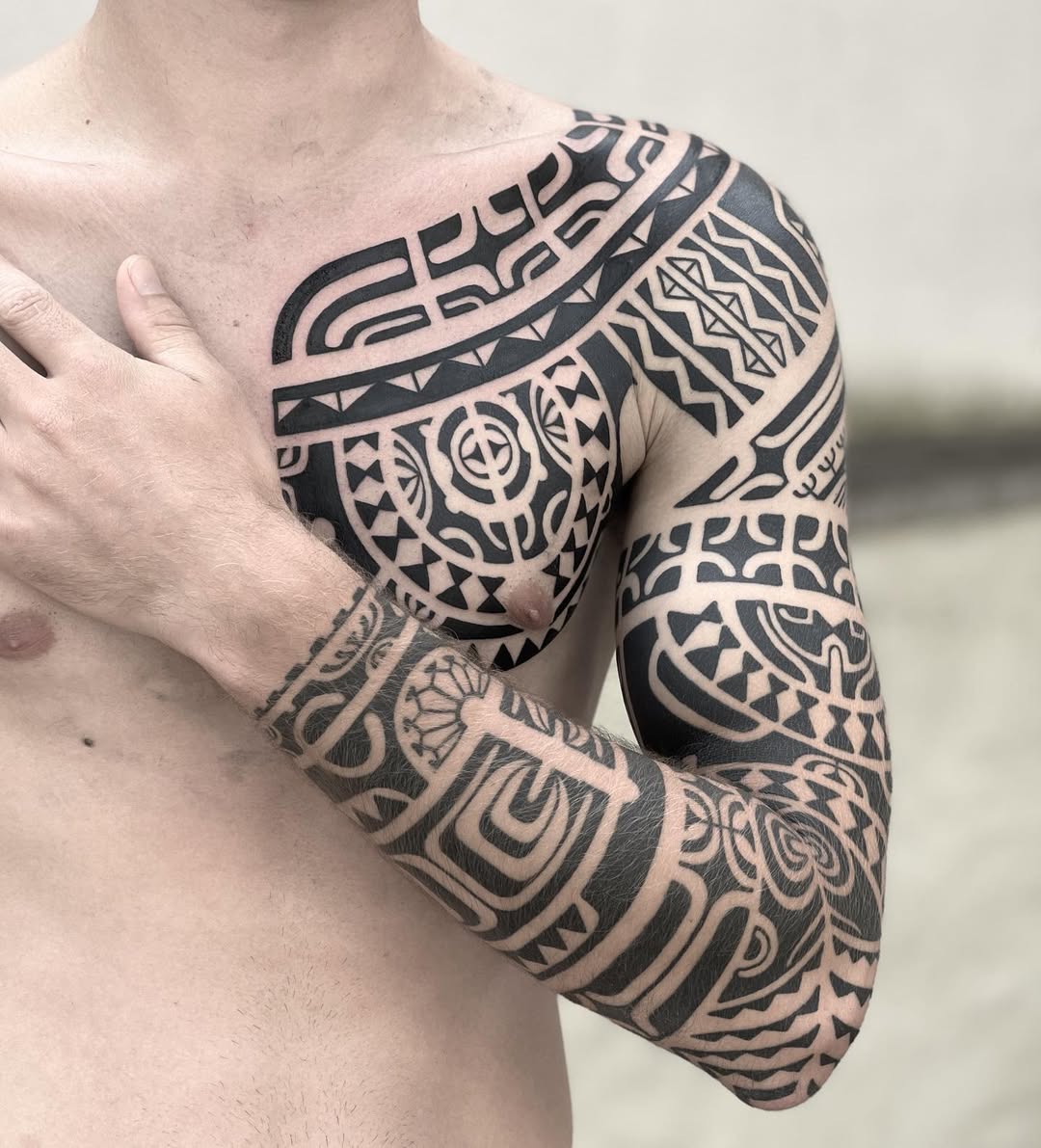 Tribal tattoo by Romeo