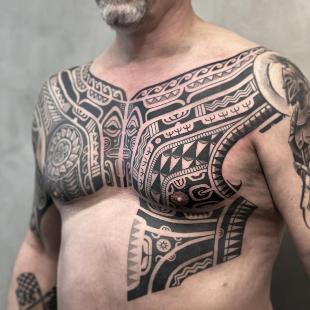 Tribal tattoo by Romeo