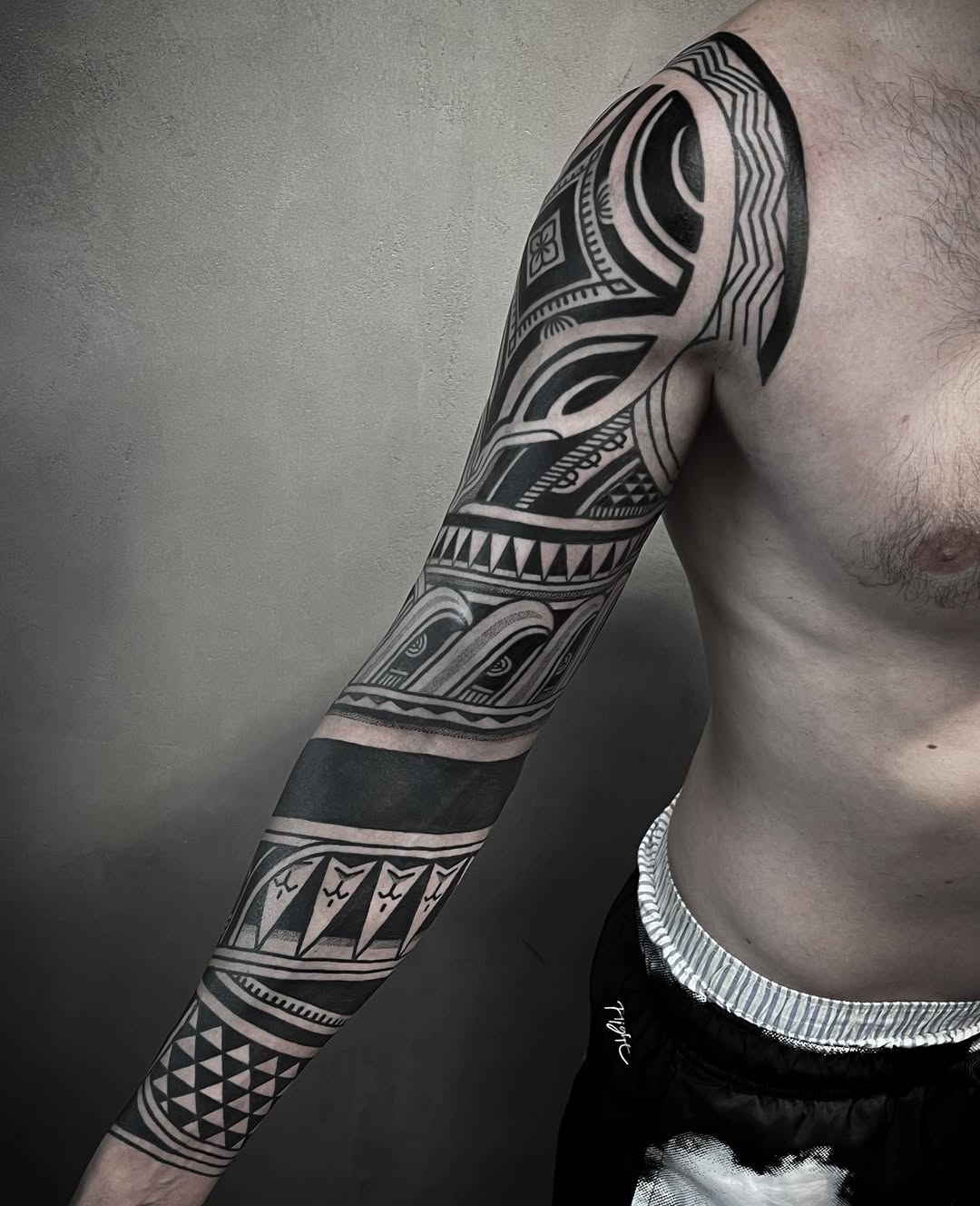 Tribal tattoo by Romeo